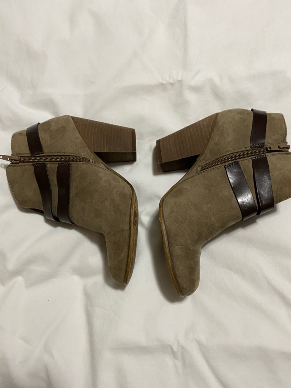 Carlos Santana Olive Taupe Suede Ankle Booties with Dark Brown Straps - Picture 9 of 10
